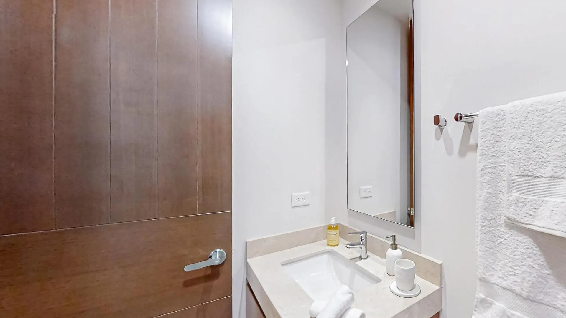 Seaside Serenity Retreat At Nhoa Tulum Apartment